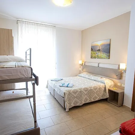 فندق مبيت وإفطار Aia Grande 4*