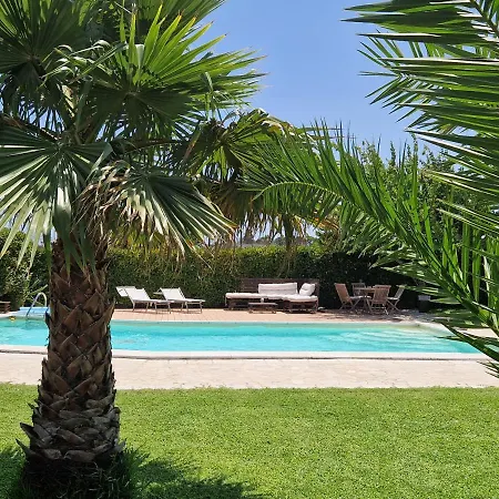 Aia Grande Bed & Breakfast 4*