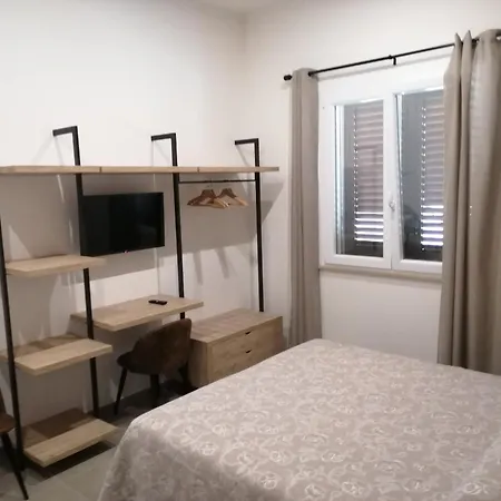 Aia Grande Bed & Breakfast